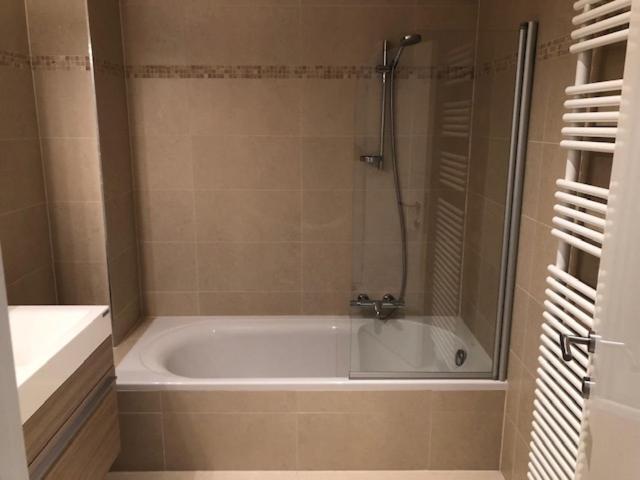 Vakantie Appartement Allure, Met Zuidgericht Tuintje Oostende Bagian luar foto